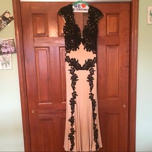 JOVANI LACE DRESS